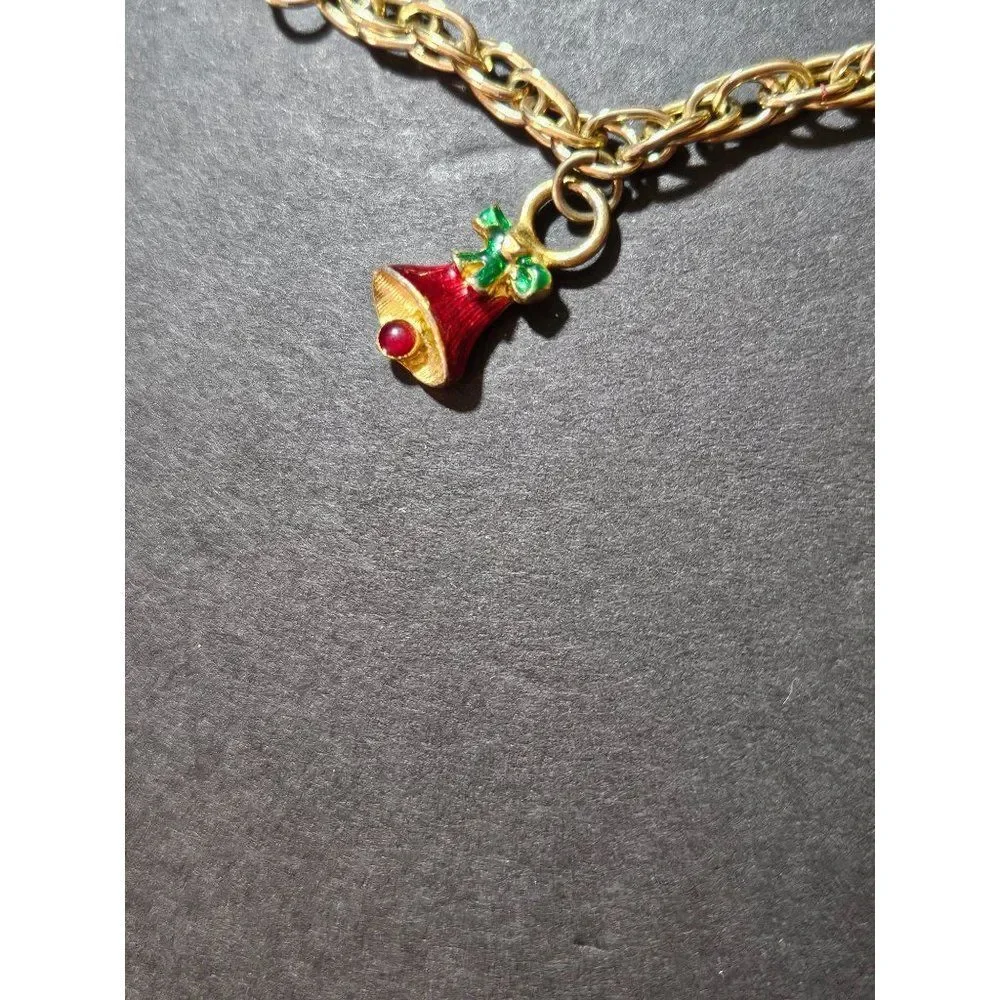 *Sale* Vintage gold tone Christmas charm bracelet 7